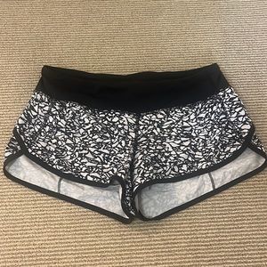 Lululemon Speed Up Low-Rise Lined Short 2.5